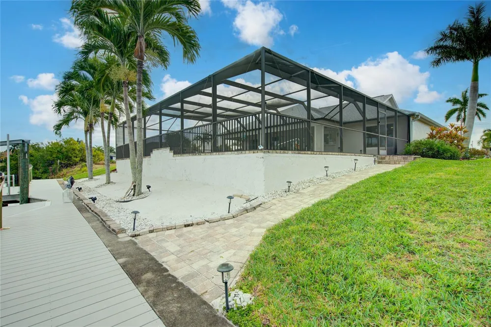 2803 SW 34TH TERRACE Cape Coral, FL 33914