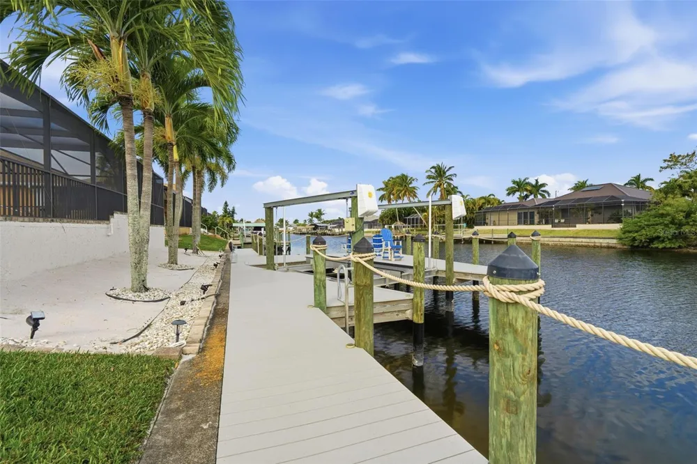 2803 SW 34TH TERRACE Cape Coral, FL 33914