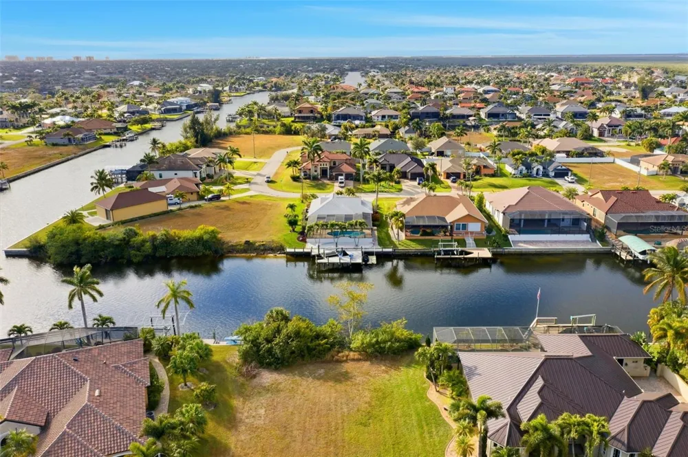 2803 SW 34TH TERRACE Cape Coral, FL 33914