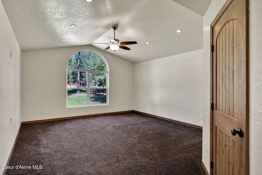 470 Diamond Heights Road Oldtown, ID 83822