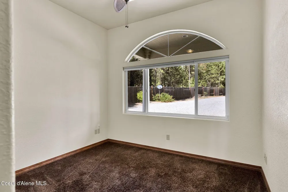 470 Diamond Heights Road Oldtown, ID 83822