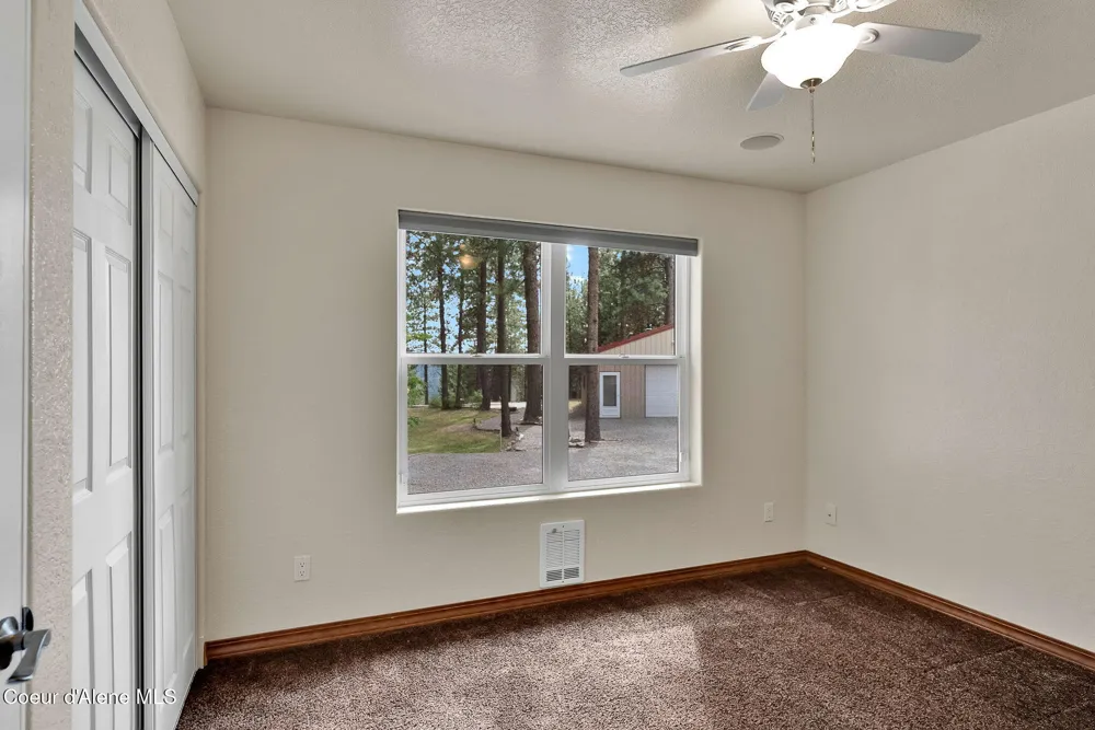 470 Diamond Heights Road Oldtown, ID 83822
