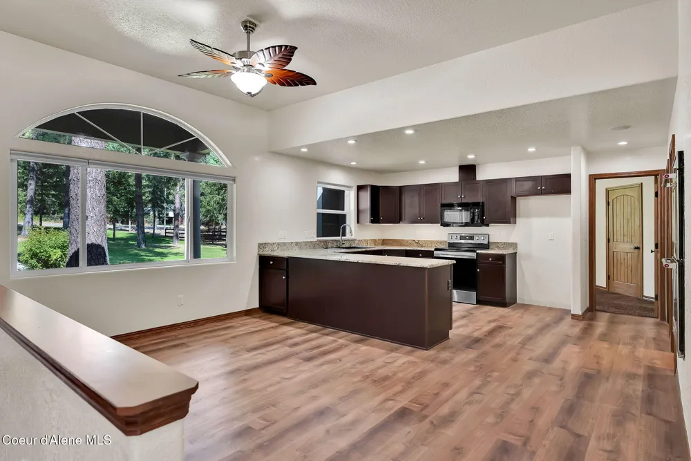470 Diamond Heights Road Oldtown, ID 83822