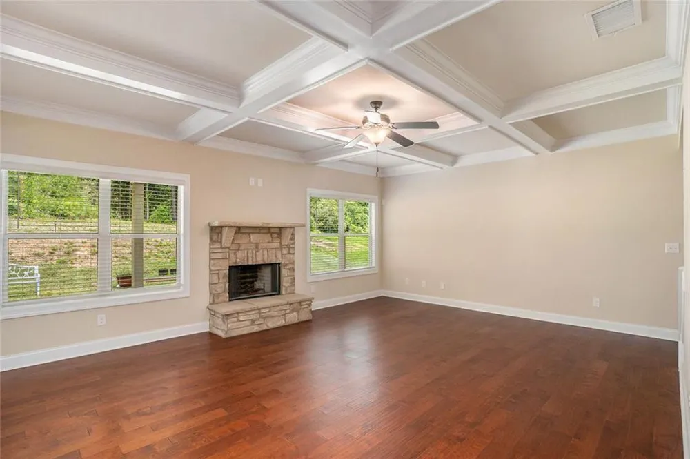381 Homestead Circle Forsyth, GA 31029