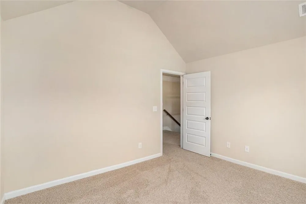 381 Homestead Circle Forsyth, GA 31029