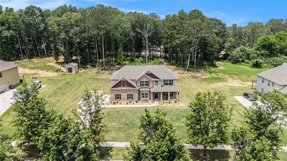 381 Homestead Circle Forsyth, GA 31029