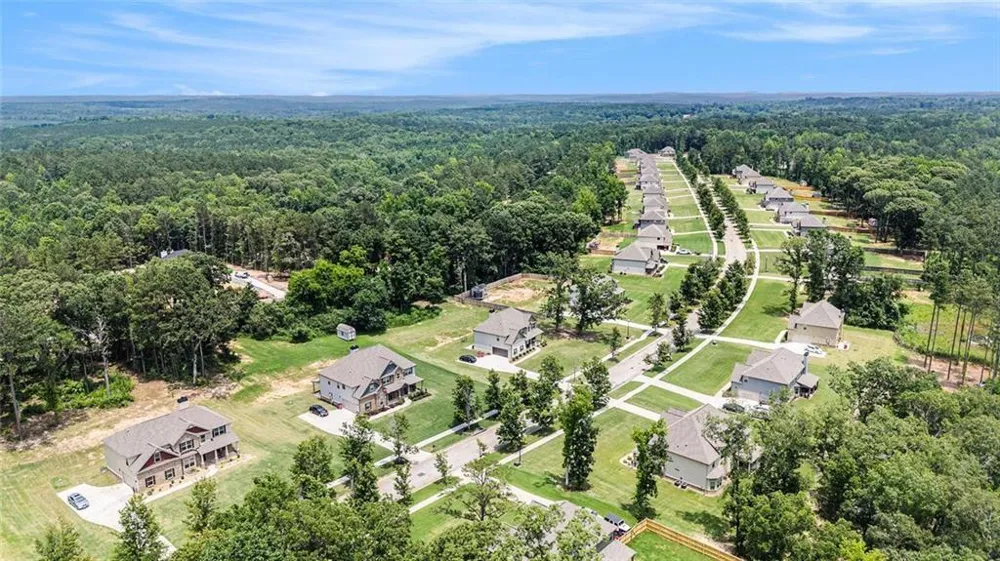 381 Homestead Circle Forsyth, GA 31029