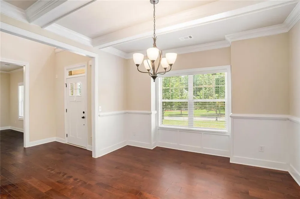 381 Homestead Circle Forsyth, GA 31029