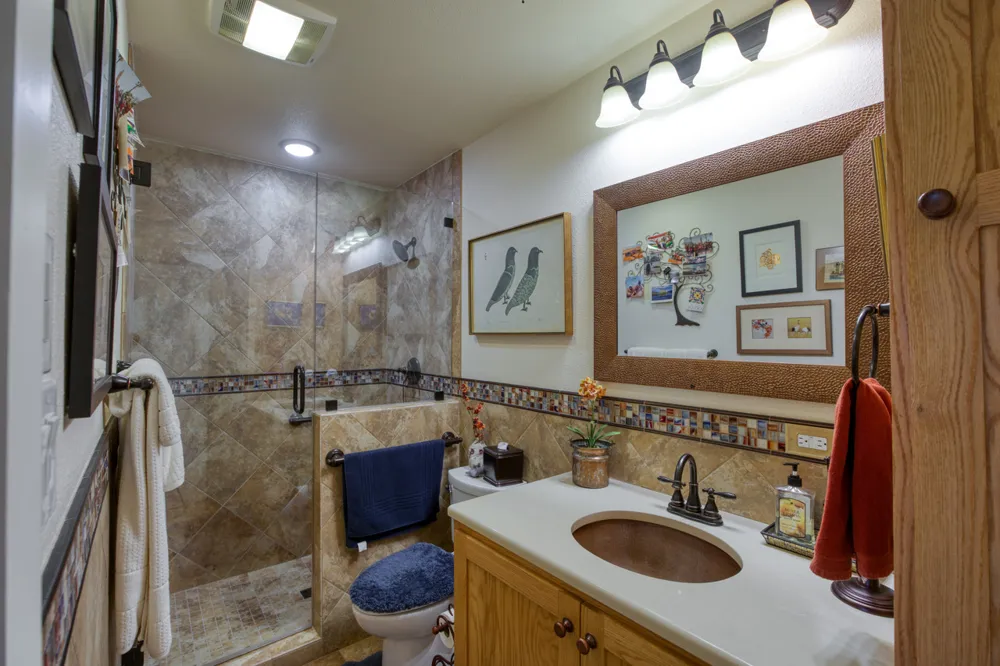 213 Lakeview Sunrise Beach, TX 78643