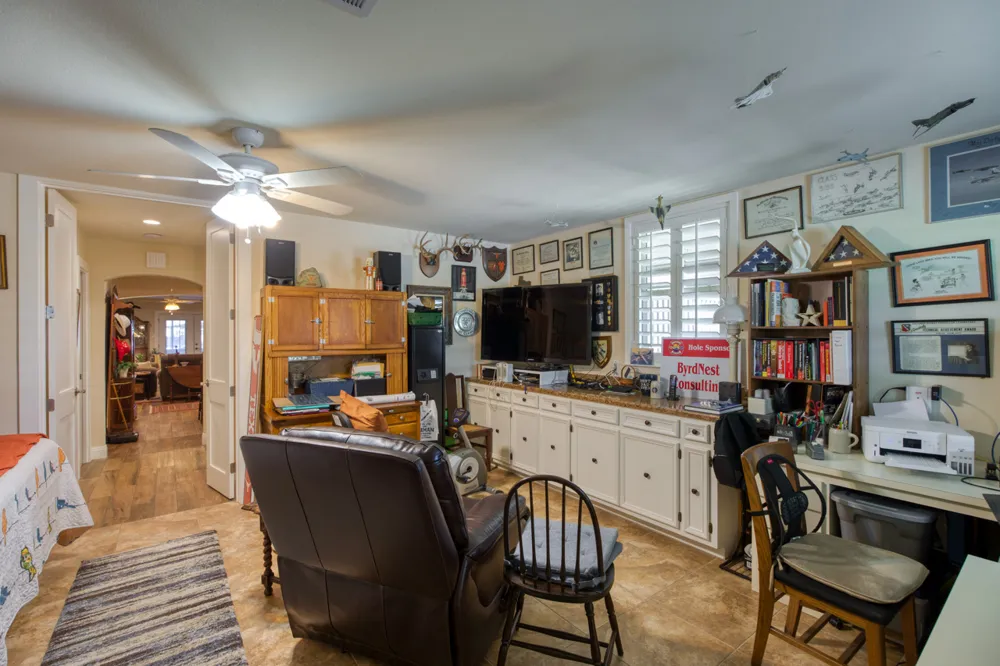 213 Lakeview Sunrise Beach, TX 78643