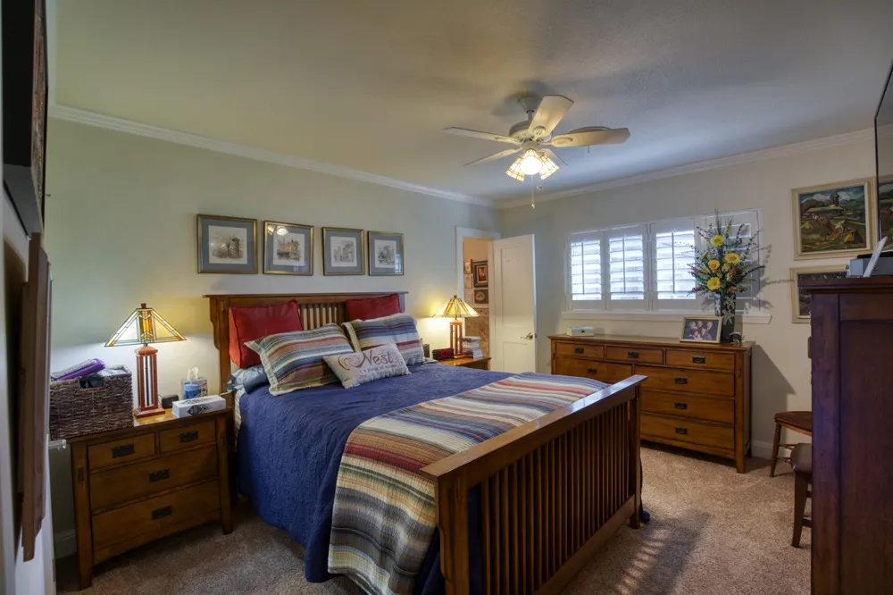 213 Lakeview Sunrise Beach, TX 78643