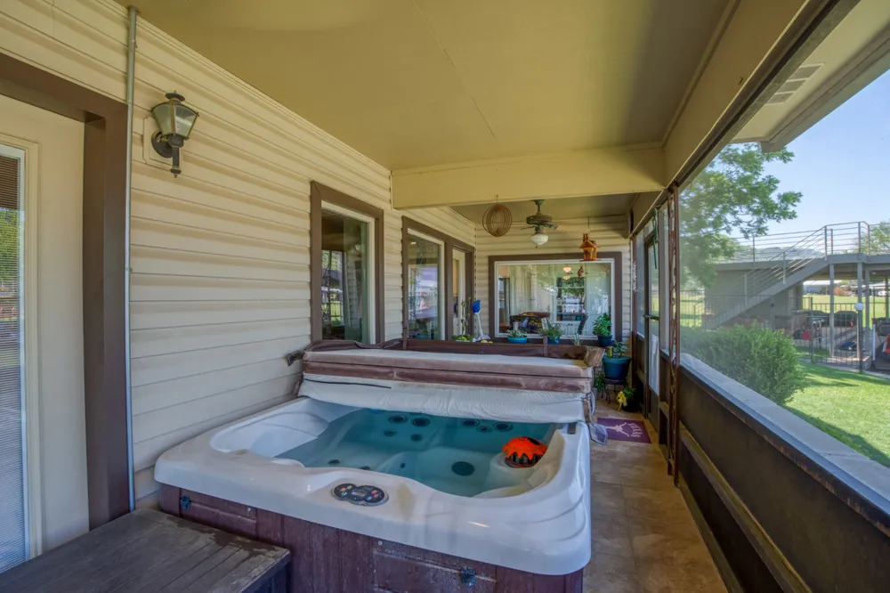 213 Lakeview Sunrise Beach, TX 78643