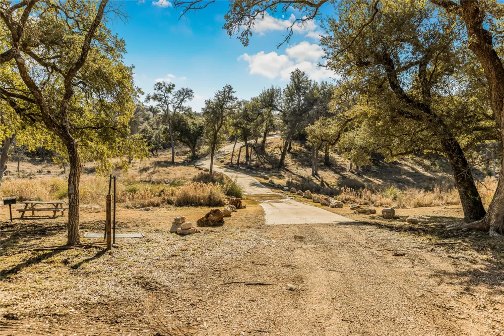 48 Inksview Lane Kingsland, TX 78639