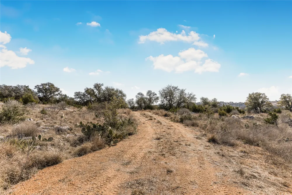48 Inksview Lane Kingsland, TX 78639