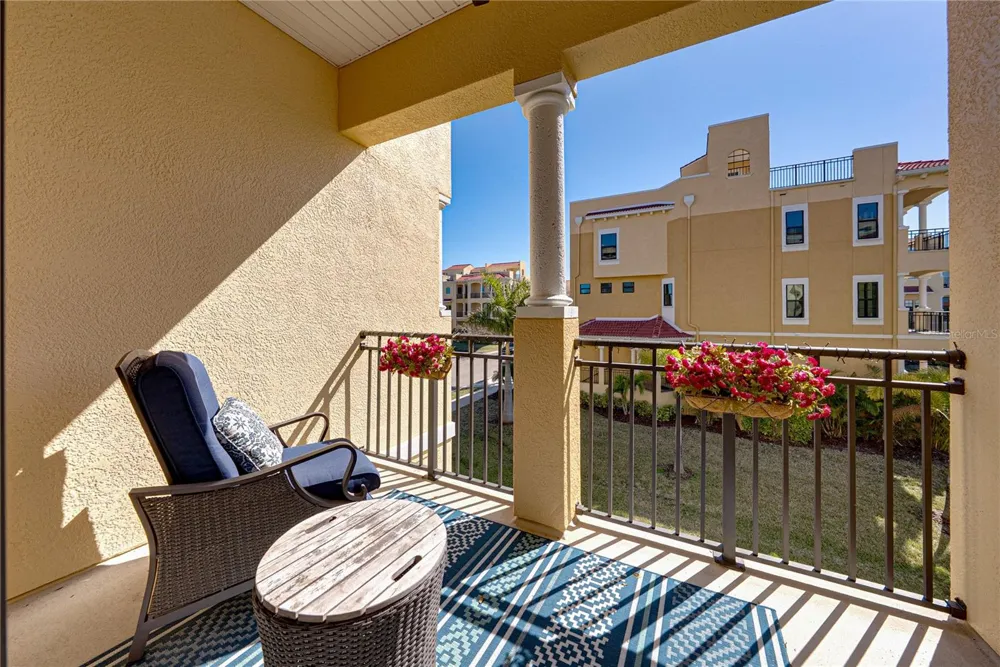 6411 MAYRA SHORES LANE Apollo Beach, FL 33572