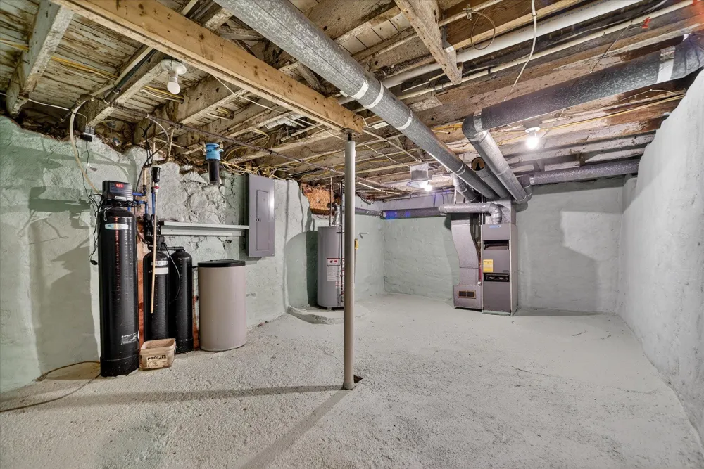 210 W Grove Avenue Leoni Township, MI 49254