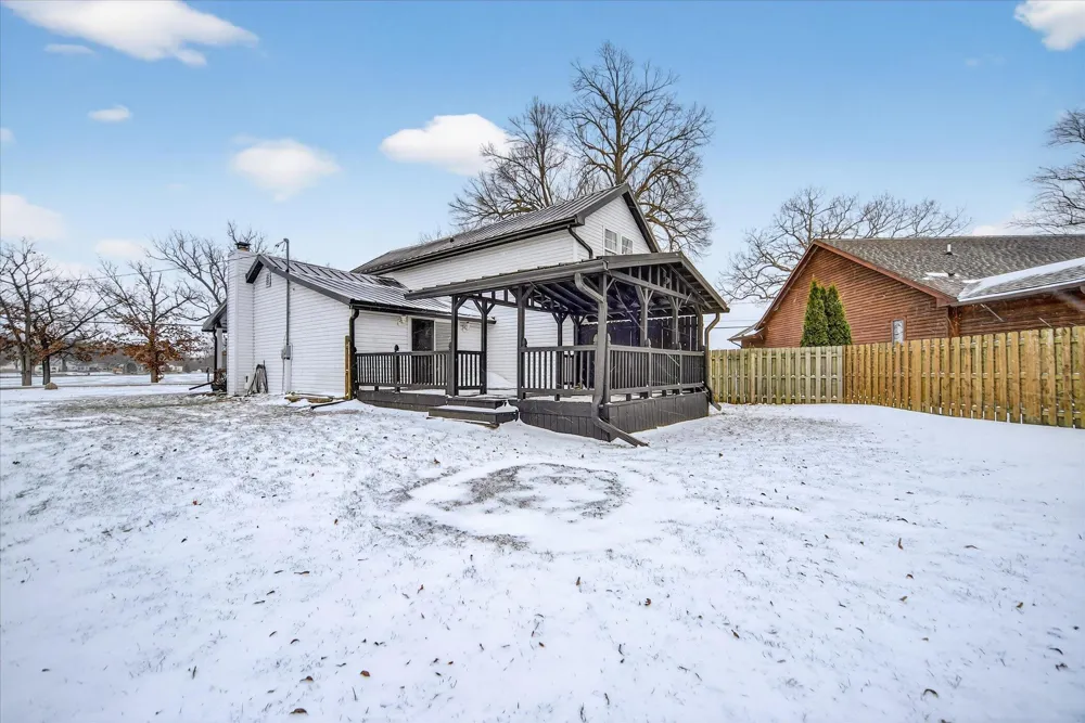210 W Grove Avenue Leoni Township, MI 49254