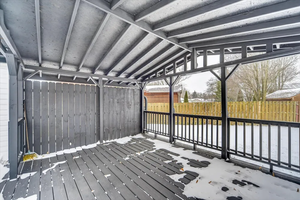 210 W Grove Avenue Leoni Township, MI 49254