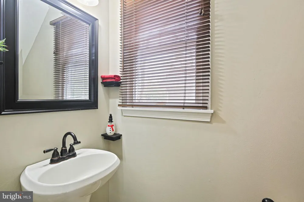 1617 MIDLAND ROAD Edgewater, MD 21037