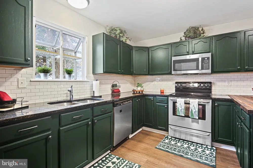 1617 MIDLAND ROAD Edgewater, MD 21037