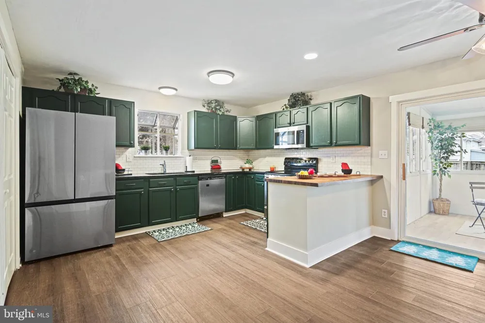 1617 MIDLAND ROAD Edgewater, MD 21037