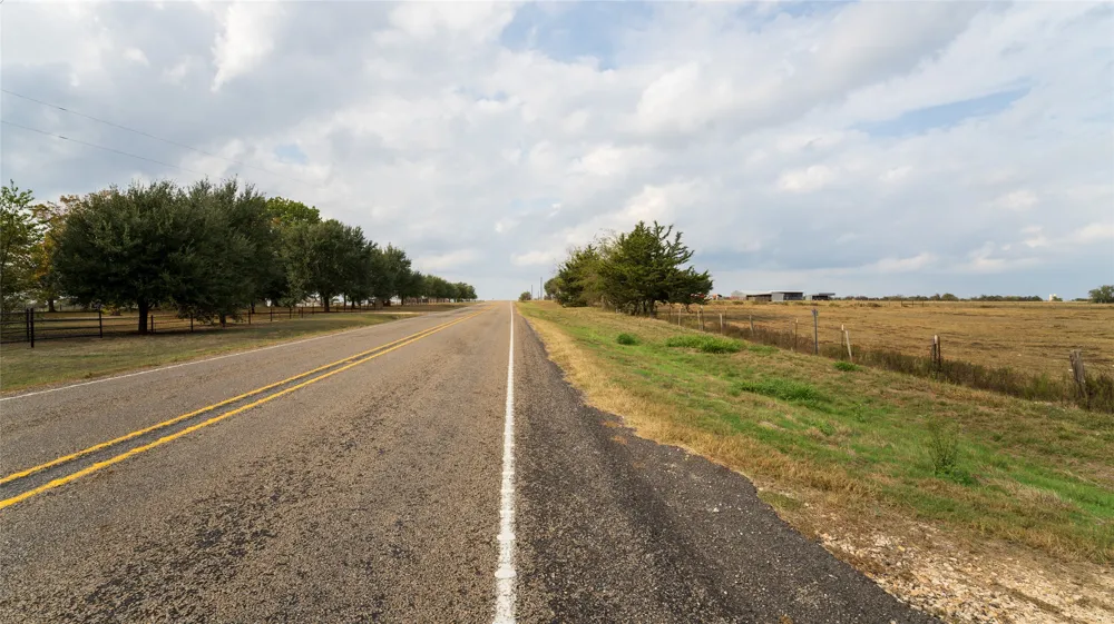 4646 Fm 2679 Road Burton, TX 77835