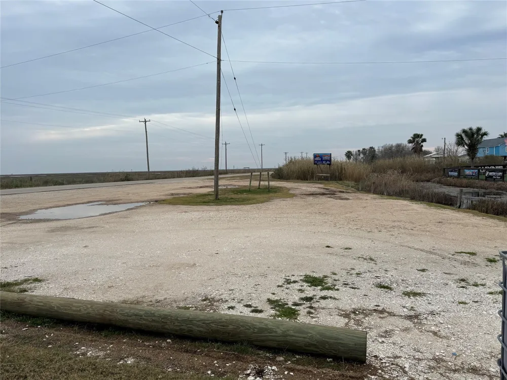 1710 Fm 2031 Matagorda, TX 77457