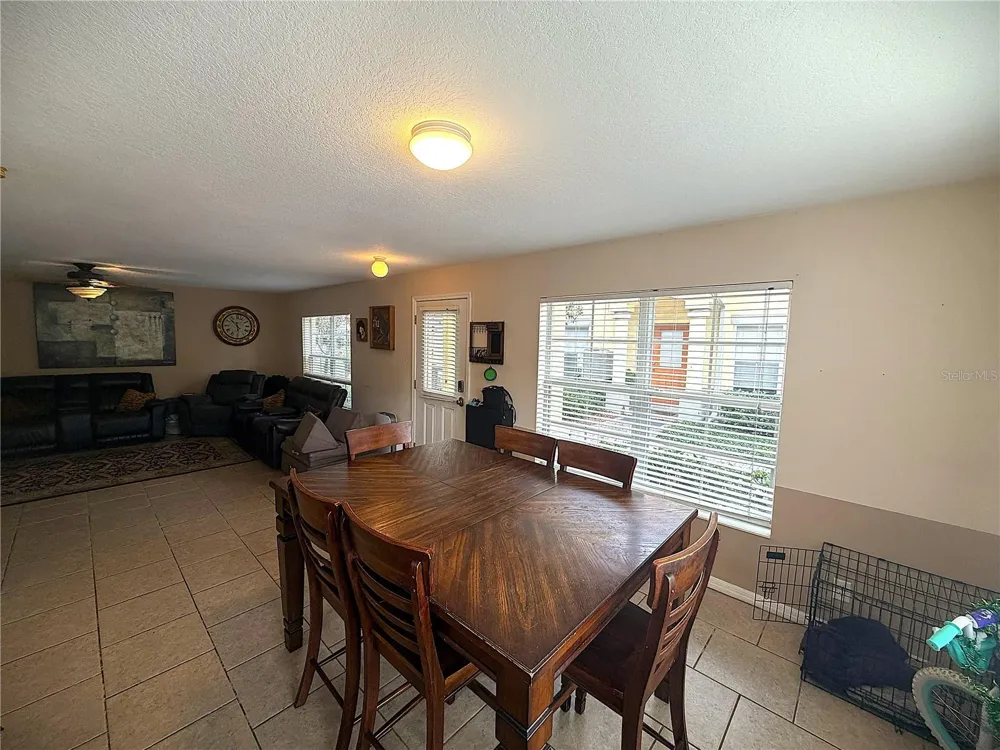 3858 ISLAND WAY St Petersburg, FL 33705