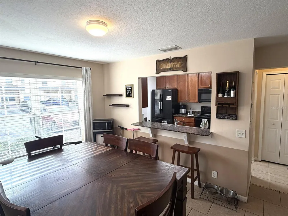 3858 ISLAND WAY St Petersburg, FL 33705