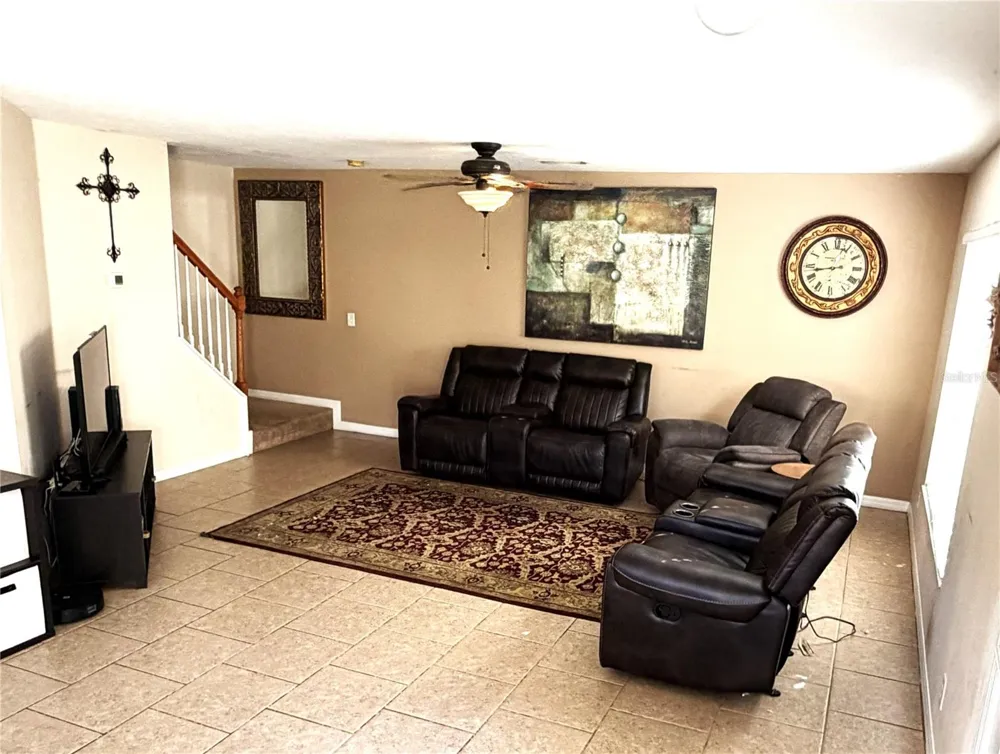 3858 ISLAND WAY St Petersburg, FL 33705