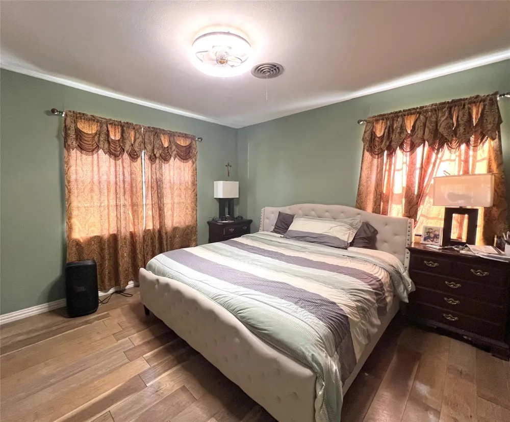 504 Henson Street El Campo, TX 77437