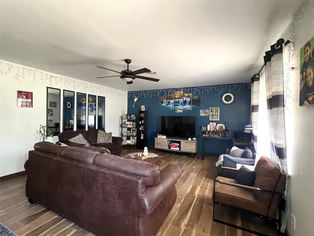 504 Henson Street El Campo, TX 77437
