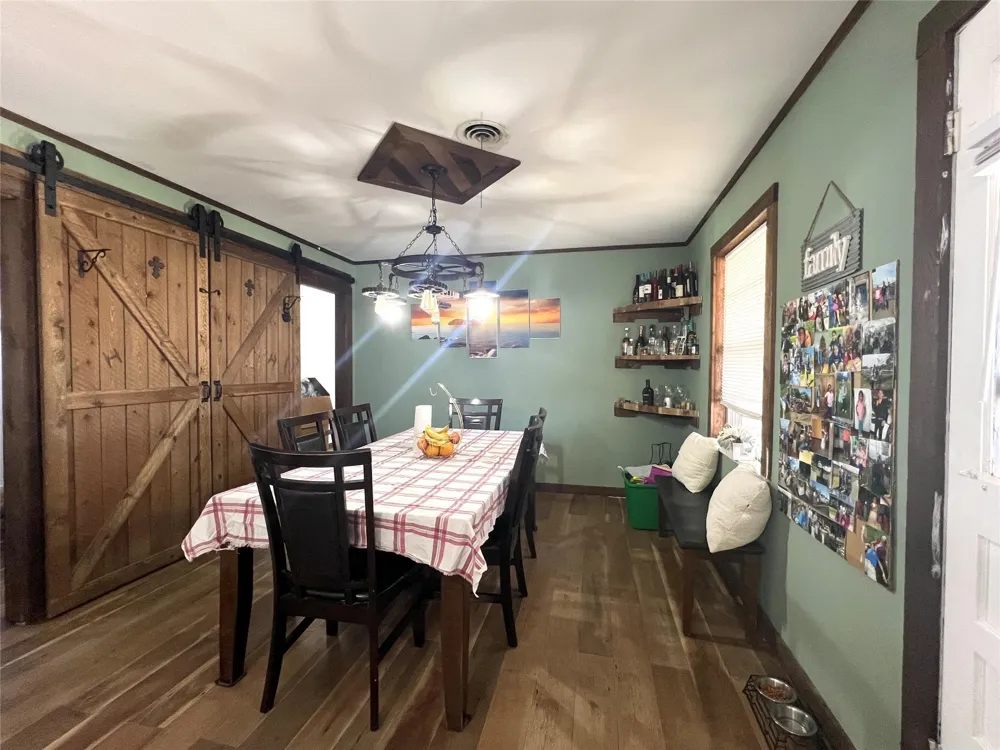 504 Henson Street El Campo, TX 77437