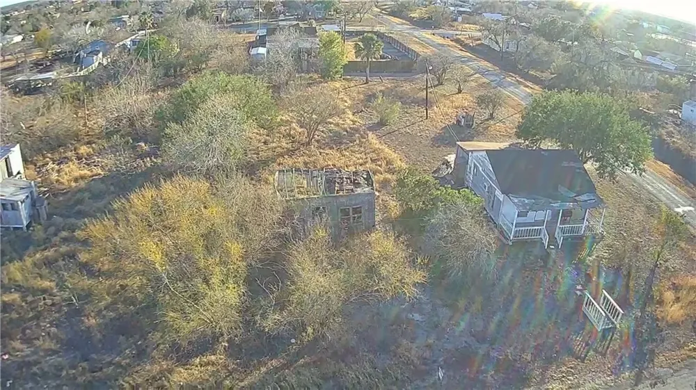 410 W 3rd Street Bishop, TX 78343