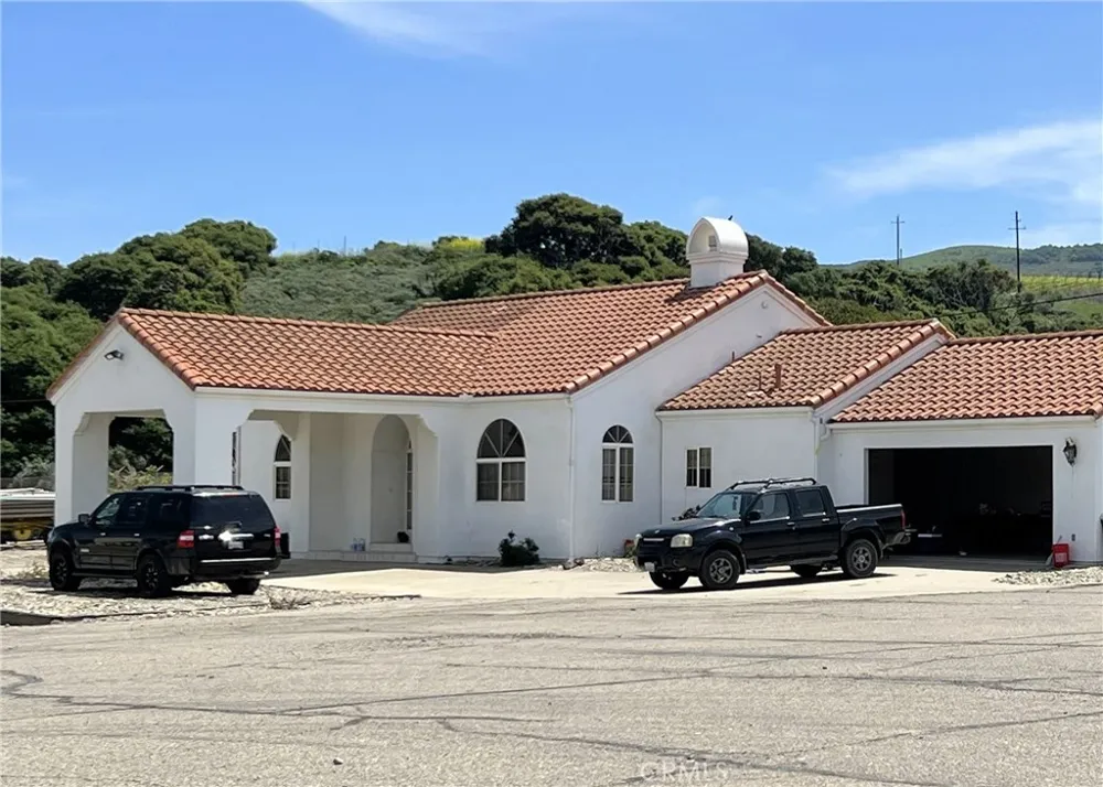 3925 Santa Rosa Lompoc, CA 93436