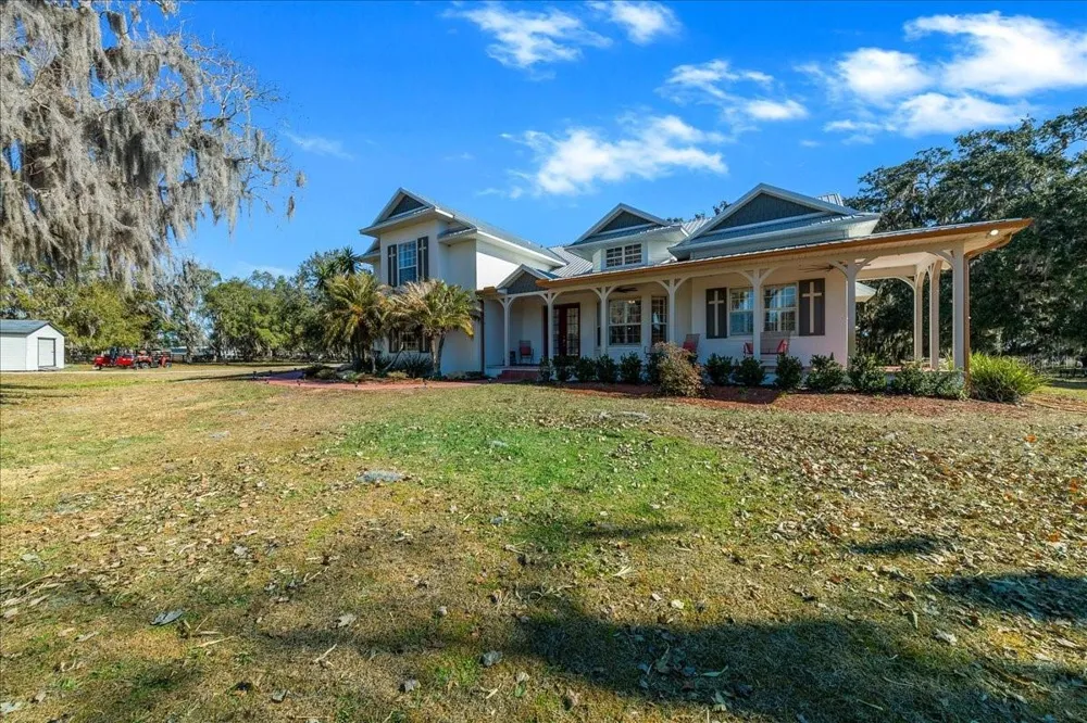 15104 COUNTY ROAD 48 Astatula, FL 34705