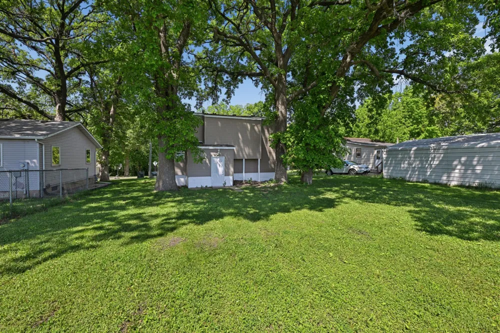 108 Maple Street Jackson, MN 56143