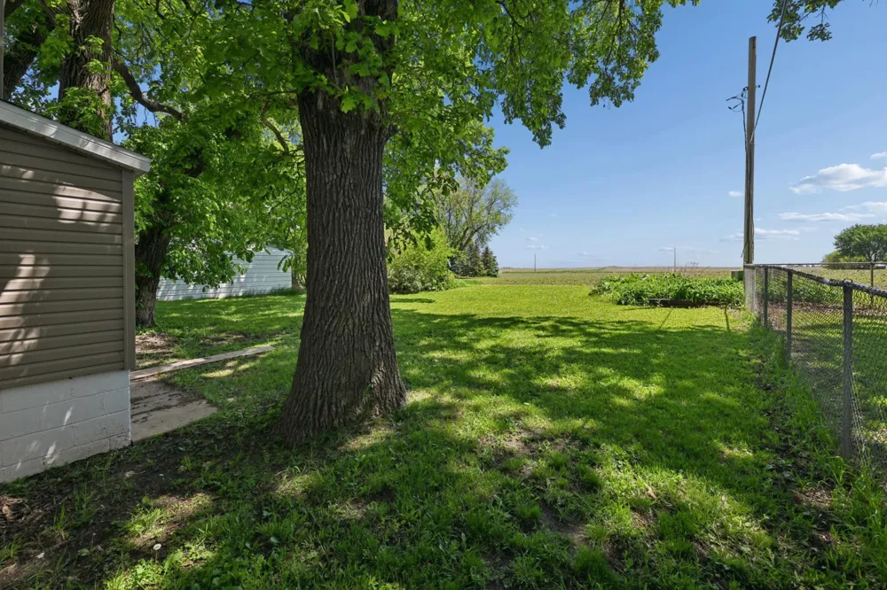 108 Maple Street Jackson, MN 56143