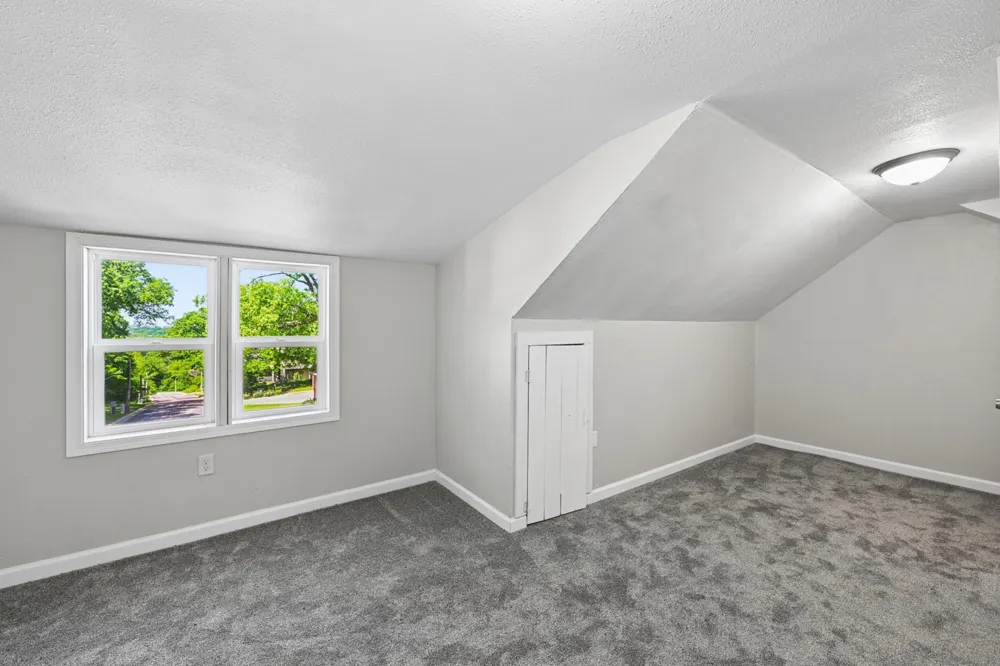 108 Maple Street Jackson, MN 56143