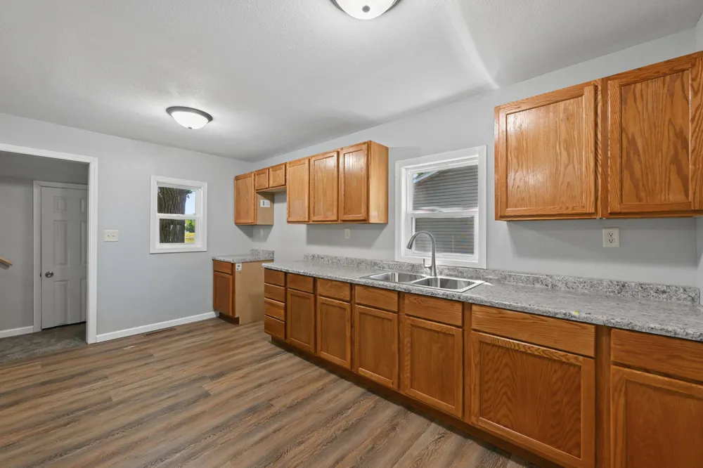 108 Maple Street Jackson, MN 56143
