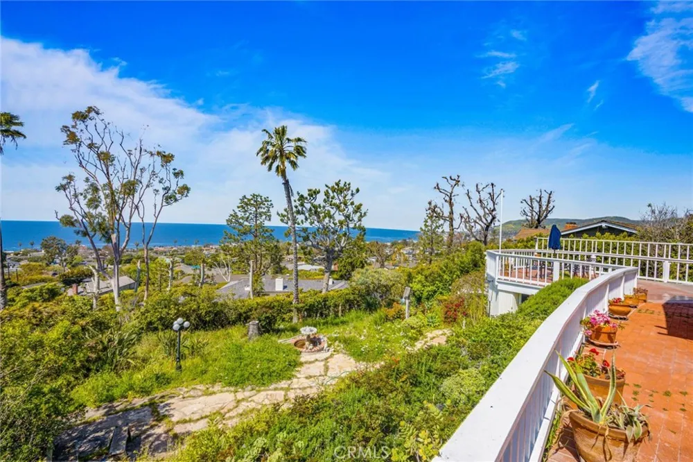 1177 Temple Hills Laguna Beach, CA 92651