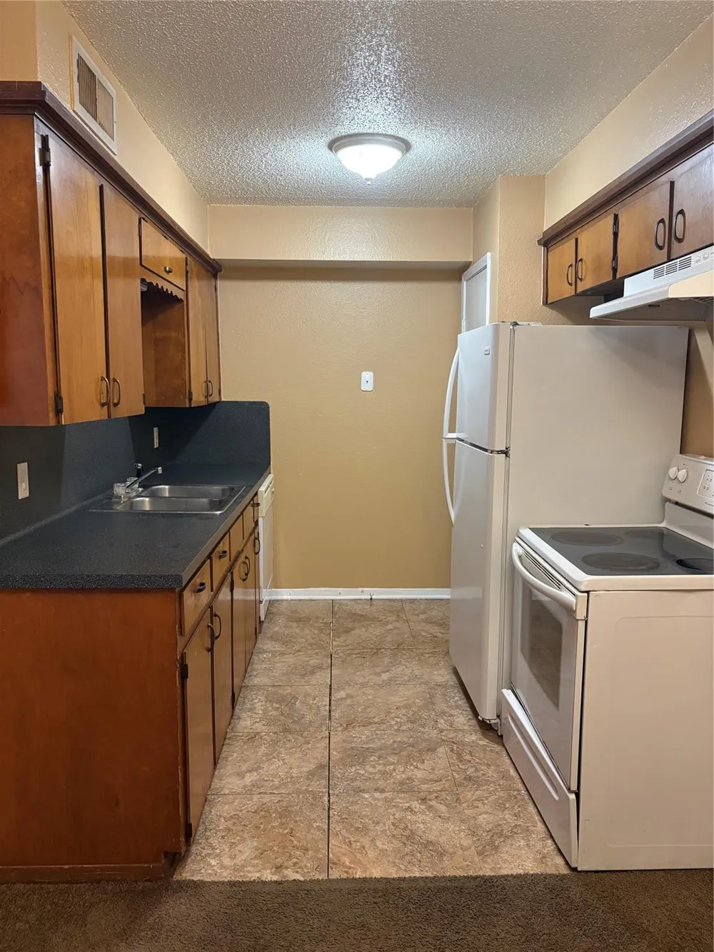 405 Oak Street #103 Brazoria, TX 77422