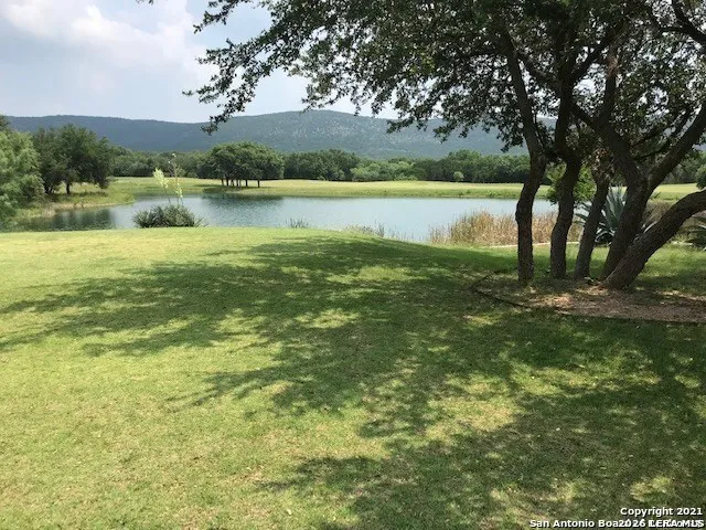 92 Mountain Valley Drive Concan, TX 78838
