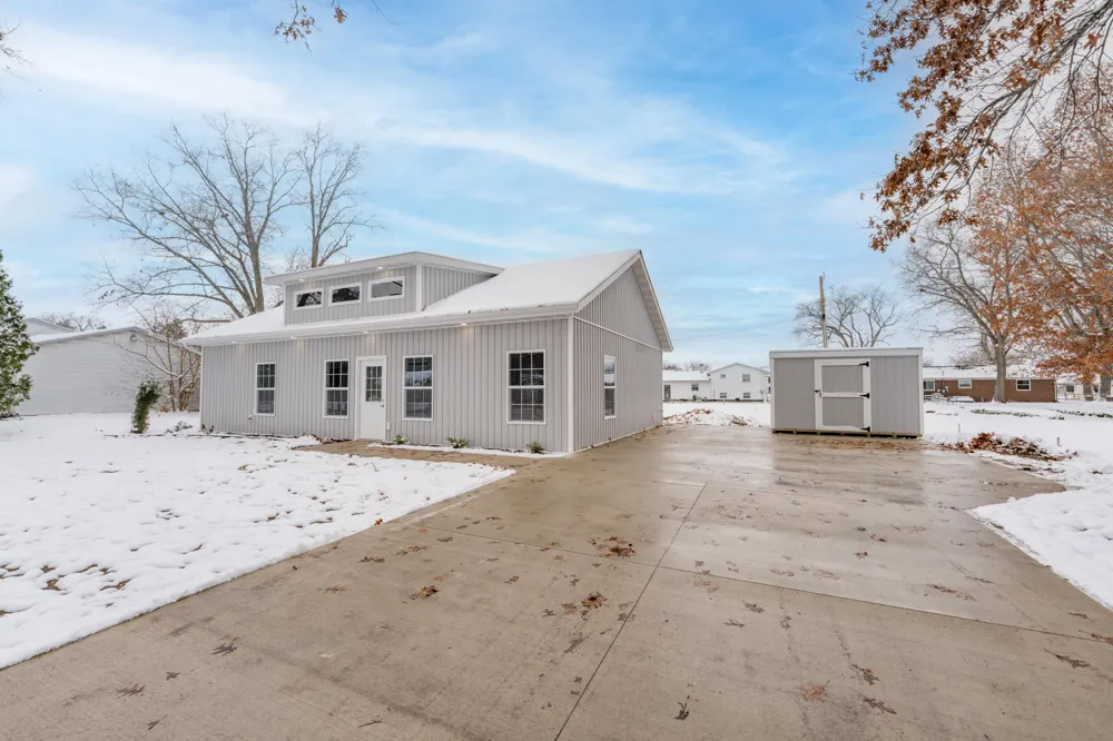 129 Middle Street Three Rivers City, MI 49093