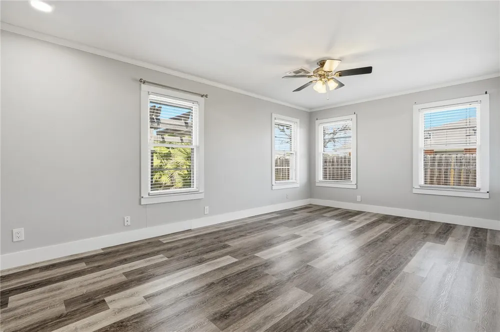 350 Doddridge Street Corpus Christi, TX 78411