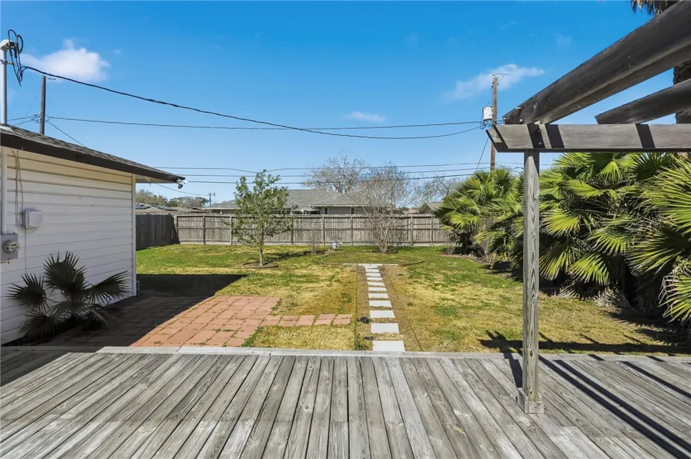 350 Doddridge Street Corpus Christi, TX 78411