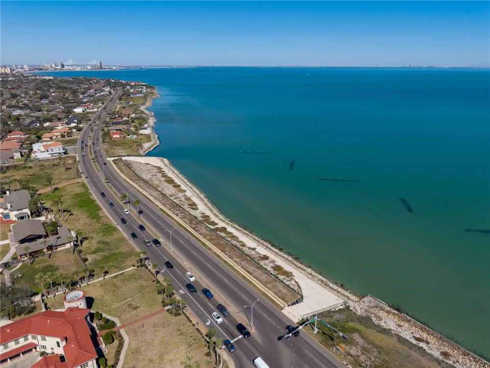 350 Doddridge Street Corpus Christi, TX 78411