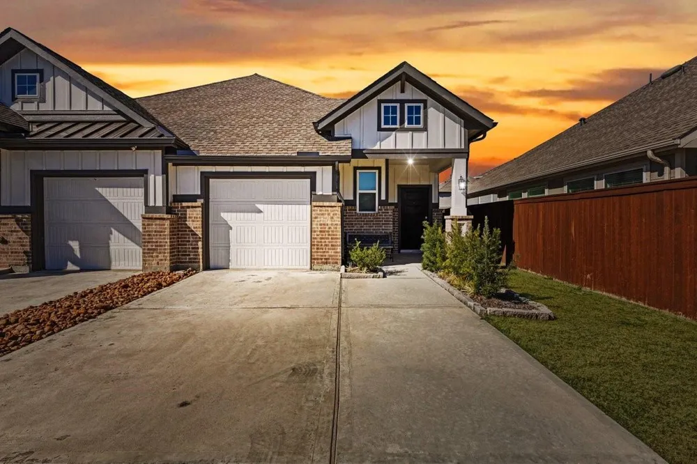 10122 Crescendo Way Rosharon, TX 77583
