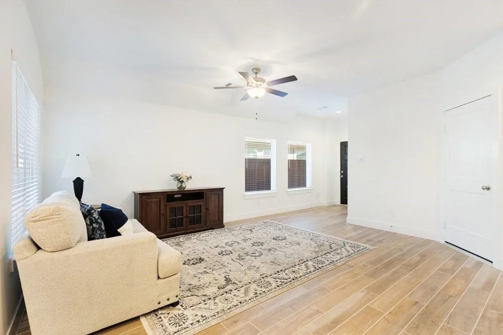 10122 Crescendo Way Rosharon, TX 77583