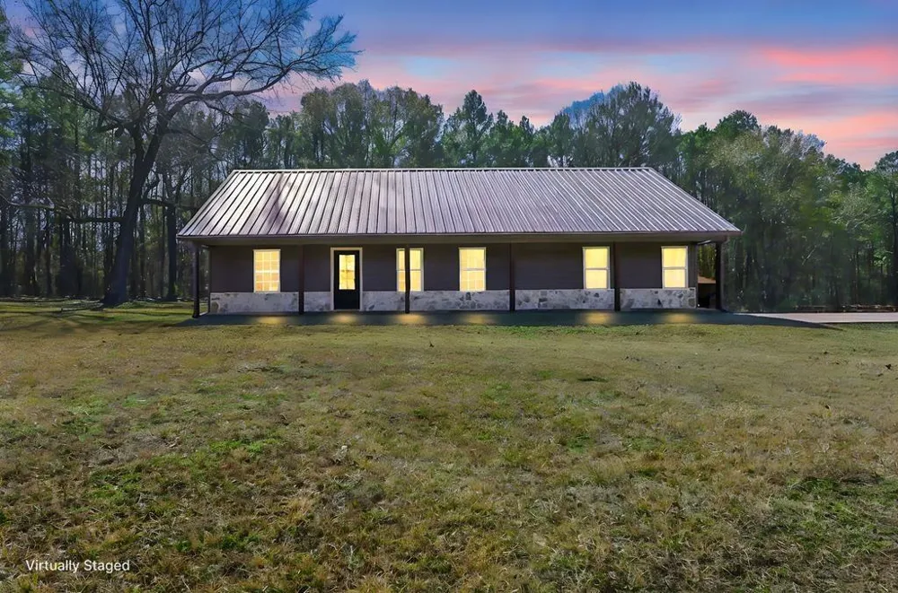 694 Harvill Road Huntington, TX 75949